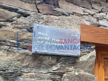 Moradia T5 para Venda em Fajão-Vidual