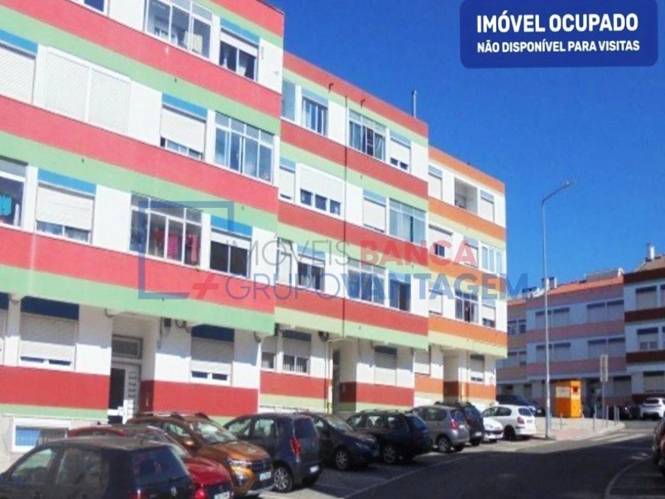 Apartamento T2 para Venda em Rio de Mouro Foto 1
