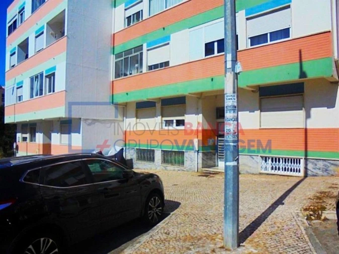 Apartamento T2 para Venda em Rio de Mouro Foto 4