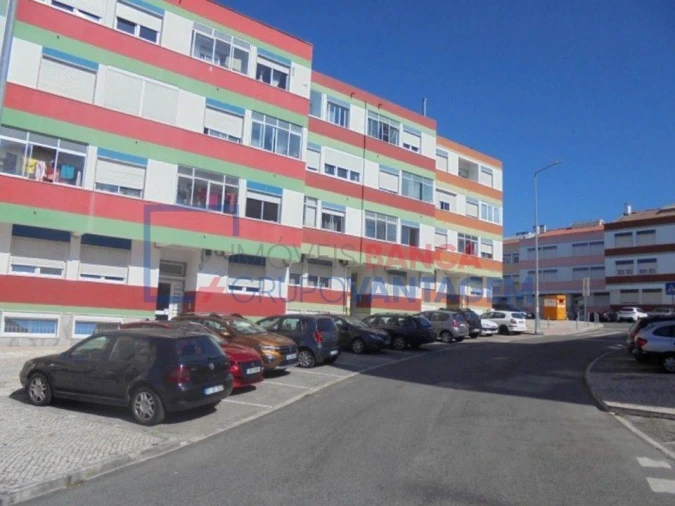 Apartamento T2 para Venda em Rio de Mouro Foto 5