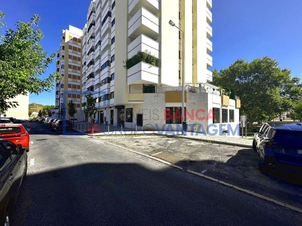 Apartamento T6 para Venda em Penha de França Foto 4