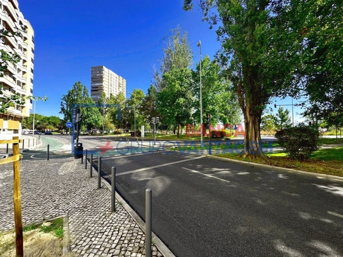 Apartamento T6 para Venda em Penha de França Foto 9