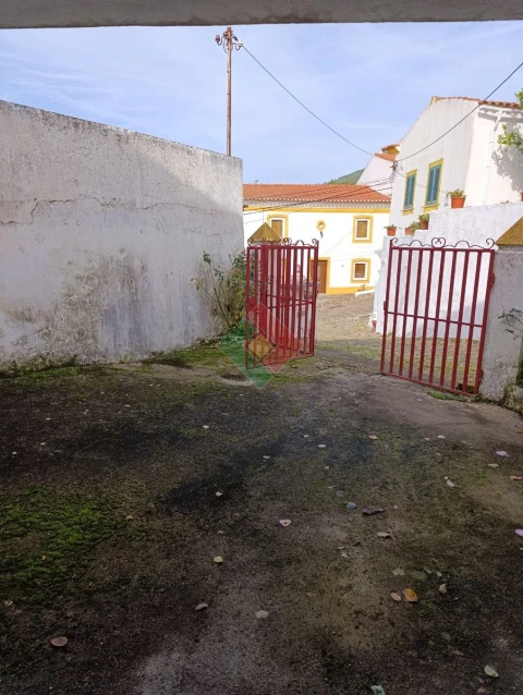 Moradia T3 para Venda em São Salvador da Aramenha