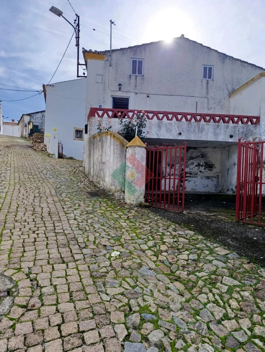 Moradia T3 para Venda em São Salvador da Aramenha Foto 2