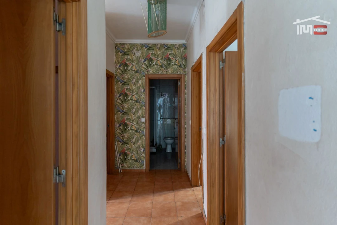 Prédio para Venda em Encosta do Sol Foto 4