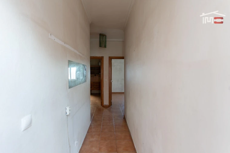 Prédio para Venda em Encosta do Sol Foto 8