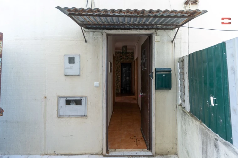 Prédio para Venda em Encosta do Sol Foto 19
