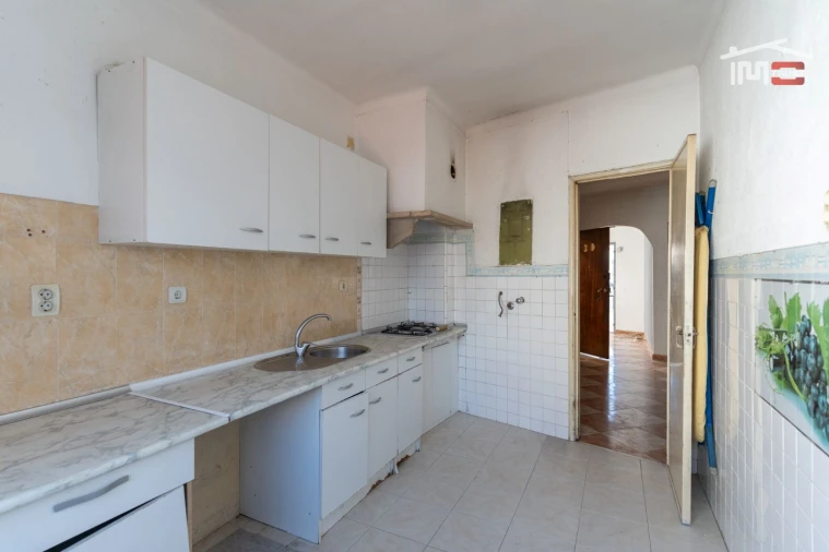 Prédio para Venda em Encosta do Sol Foto 22
