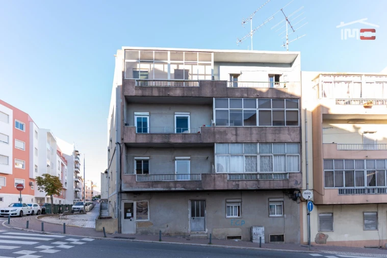 Prédio para Venda em Encosta do Sol Foto 33