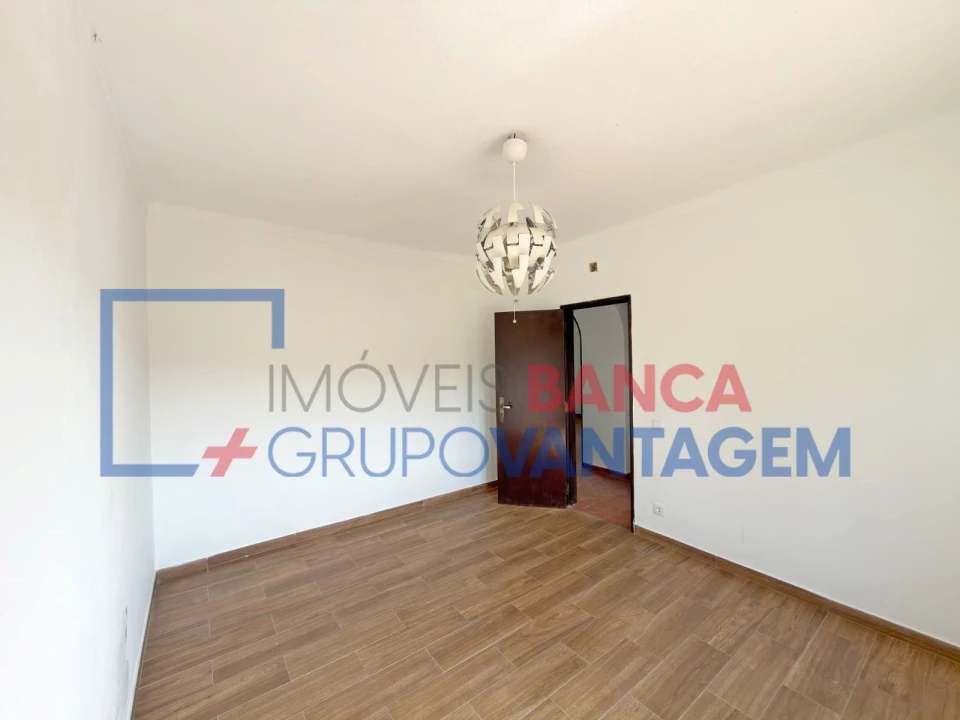 Moradia T2 para Venda em Meca Foto 12