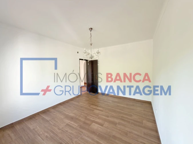Moradia T2 para Venda em Meca Foto 9