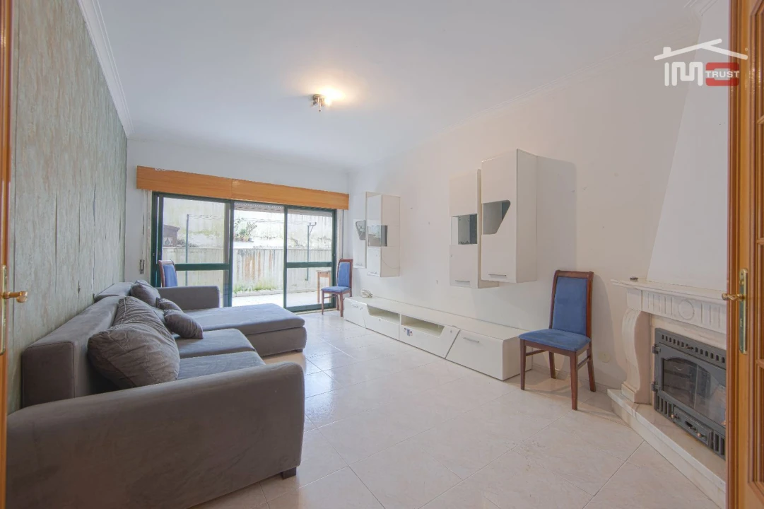 Apartamento T2 para Venda em Cacém e São Marcos Foto 5