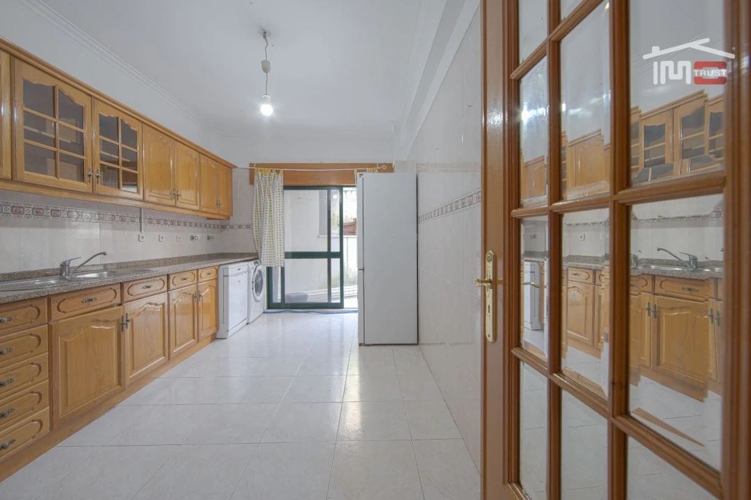 Apartamento T2 para Venda em Cacém e São Marcos Foto 10
