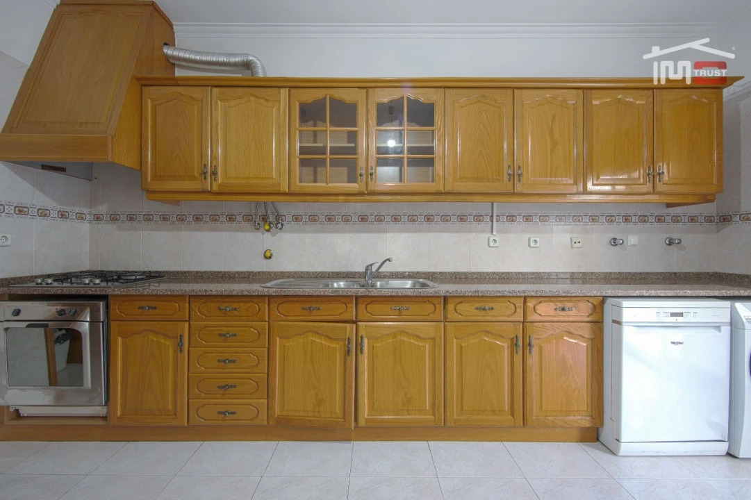 Apartamento T2 para Venda em Cacém e São Marcos Foto 13