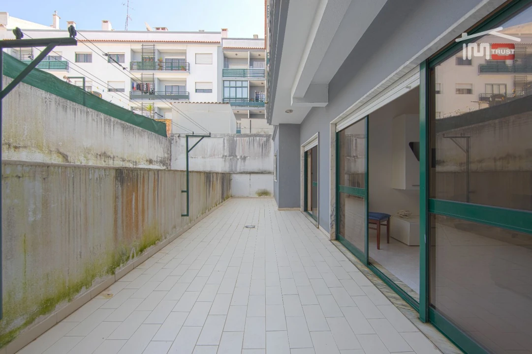 Apartamento T2 para Venda em Cacém e São Marcos Foto 15