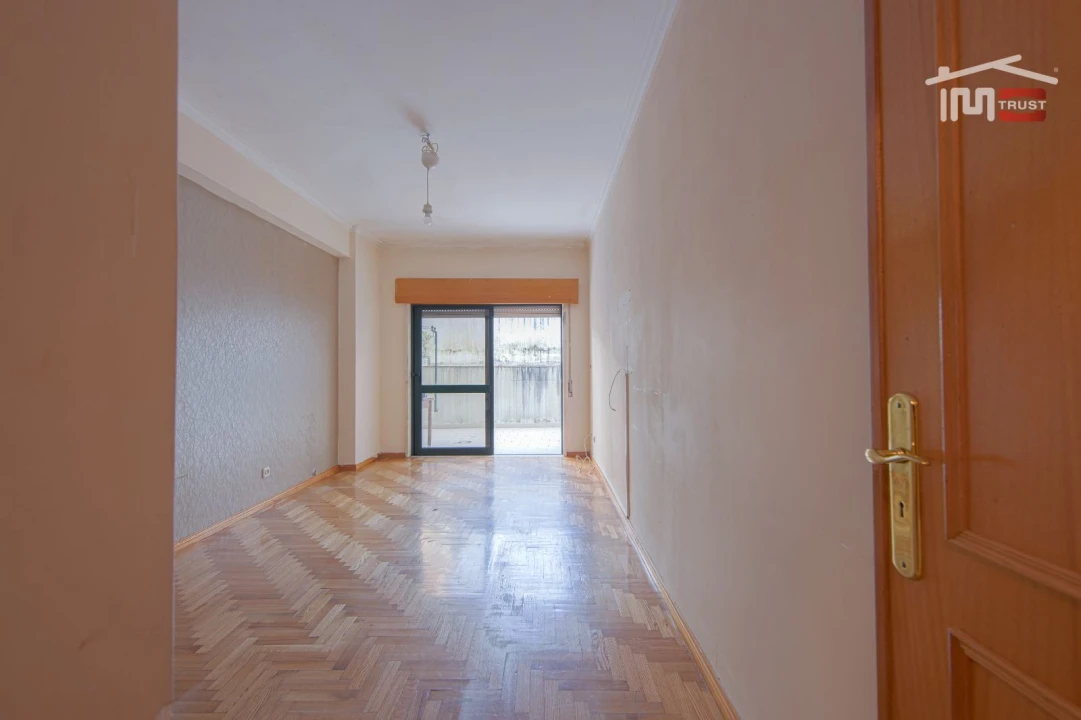 Apartamento T2 para Venda em Cacém e São Marcos Foto 18