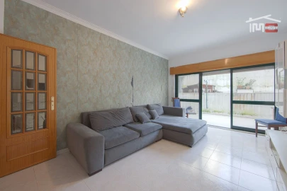 Apartamento T2 para Venda em Cacém e São Marcos