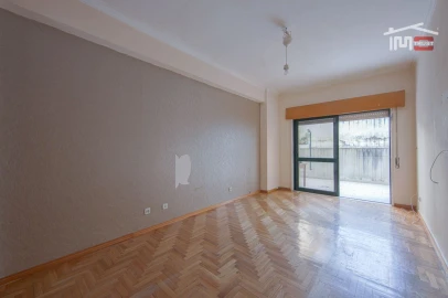 Apartamento T2 para Venda em Cacém e São Marcos