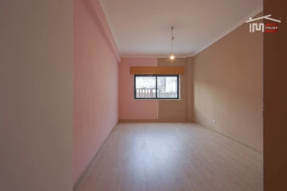 Apartamento T2 para Venda em Cacém e São Marcos