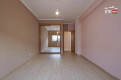 Apartamento T2 para Venda em Cacém e São Marcos