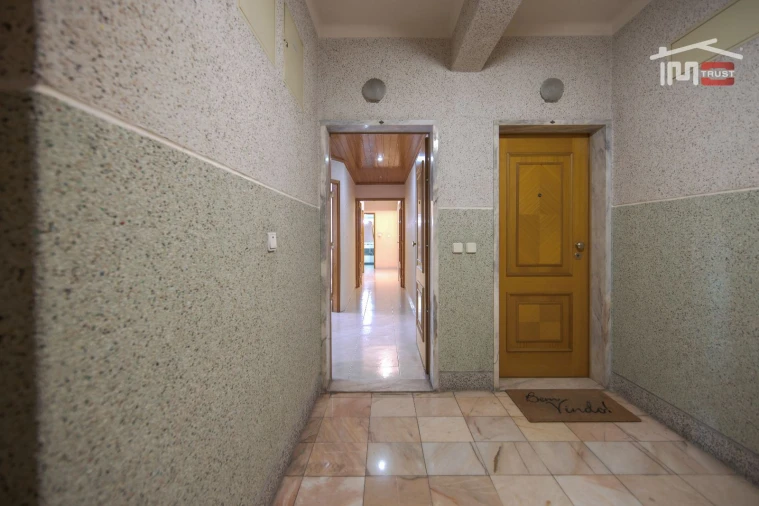 Apartamento T2 para Venda em Cacém e São Marcos Foto 3