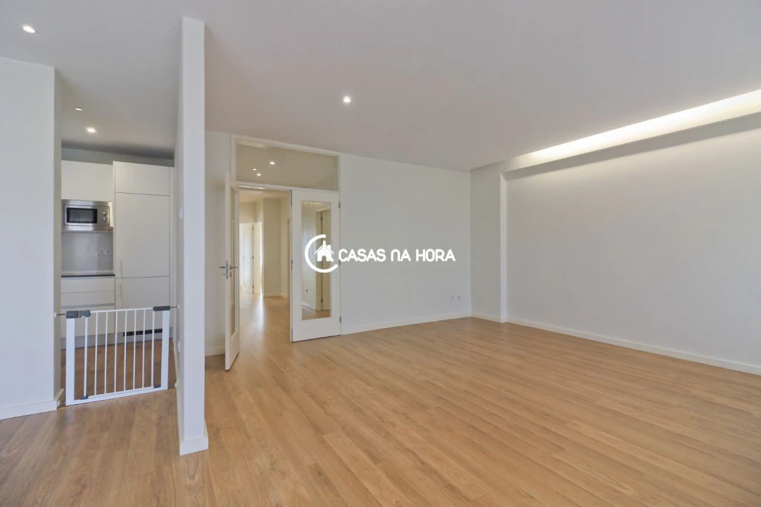 Apartamento T3 para Arrendamento em Cedofeita, Santo Ildefonso, Sé, Miragaia, São Nicolau e Vitória Foto 10