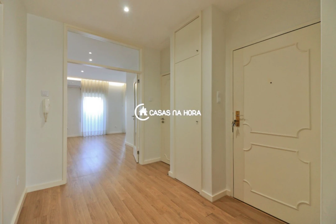 Apartamento T3 para Arrendamento em Cedofeita, Santo Ildefonso, Sé, Miragaia, São Nicolau e Vitória Foto 14