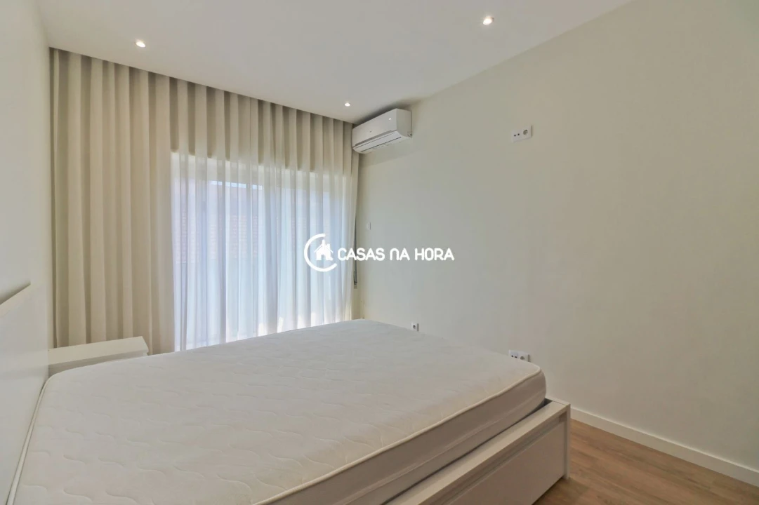 Apartamento T3 para Arrendamento em Cedofeita, Santo Ildefonso, Sé, Miragaia, São Nicolau e Vitória Foto 18