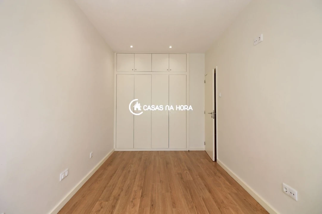 Apartamento T3 para Arrendamento em Cedofeita, Santo Ildefonso, Sé, Miragaia, São Nicolau e Vitória Foto 27
