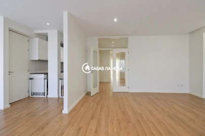 Apartamento T3 para Arrendamento em Cedofeita, Santo Ildefonso, Sé, Miragaia, São Nicolau e Vitória