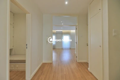 Apartamento T3 para Arrendamento em Cedofeita, Santo Ildefonso, Sé, Miragaia, São Nicolau e Vitória