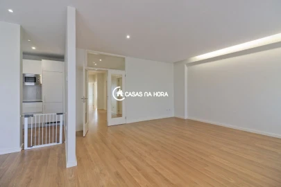 Apartamento T3 para Arrendamento em Cedofeita, Santo Ildefonso, Sé, Miragaia, São Nicolau e Vitória