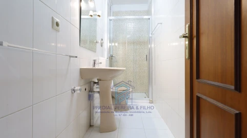 Apartamento T3 para Arrendamento em Fânzeres e São Pedro da Cova