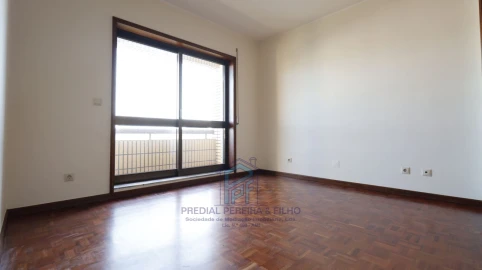 Apartamento T3 para Arrendamento em Fânzeres e São Pedro da Cova