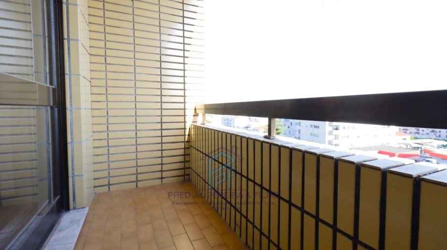 Apartamento T3 para Arrendamento em Fânzeres e São Pedro da Cova Foto 21