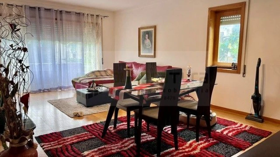 Apartamento T3 para Venda em Ermesinde Foto 3