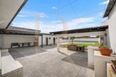 Moradia T5 para Venda em Fernao Ferro