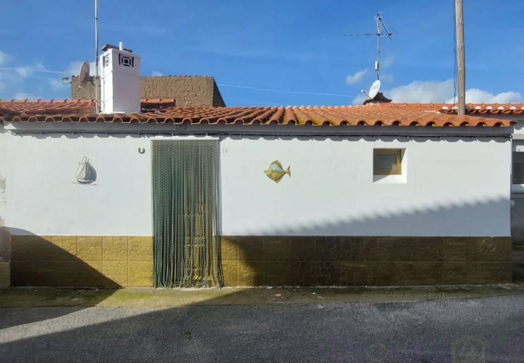 Moradia T2 para Venda em Aldeia dos Fernandes Foto 1