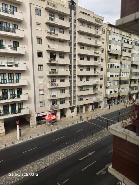 Apartamento T3 para Venda em São Domingos de Benfica