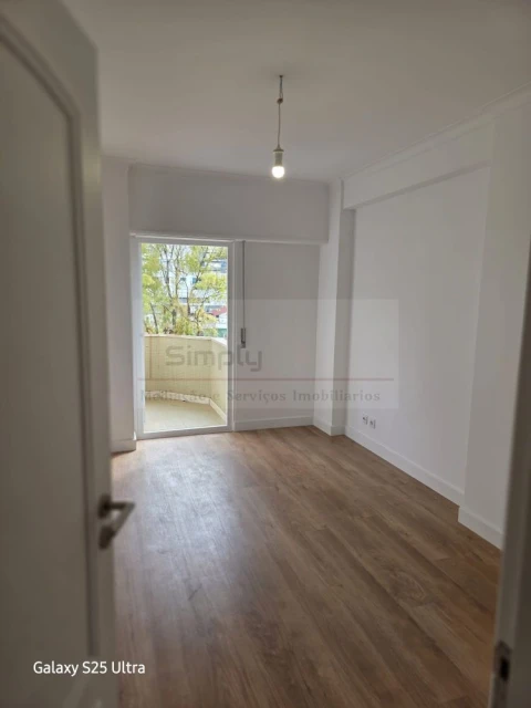 Apartamento T3 para Venda em São Domingos de Benfica