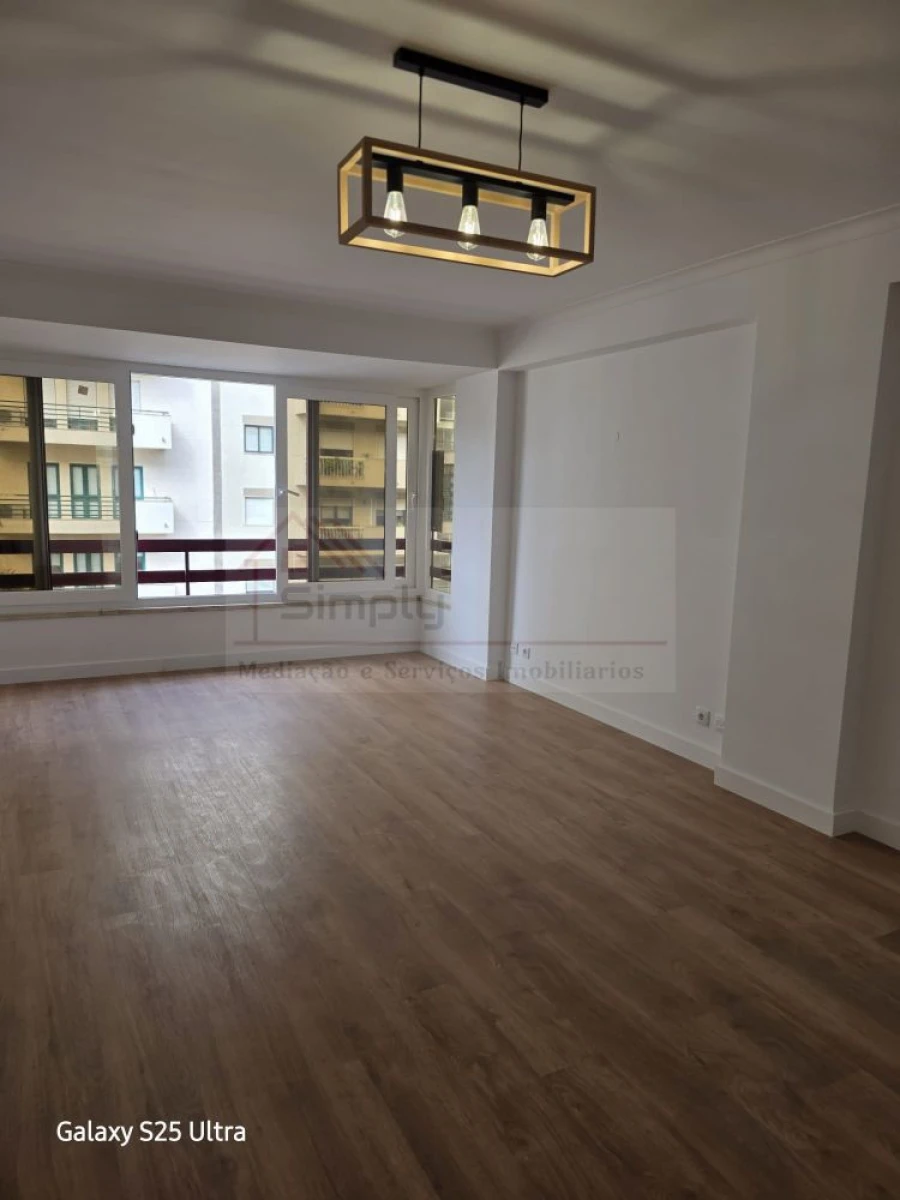 Apartamento T3 para Venda em São Domingos de Benfica Foto 31