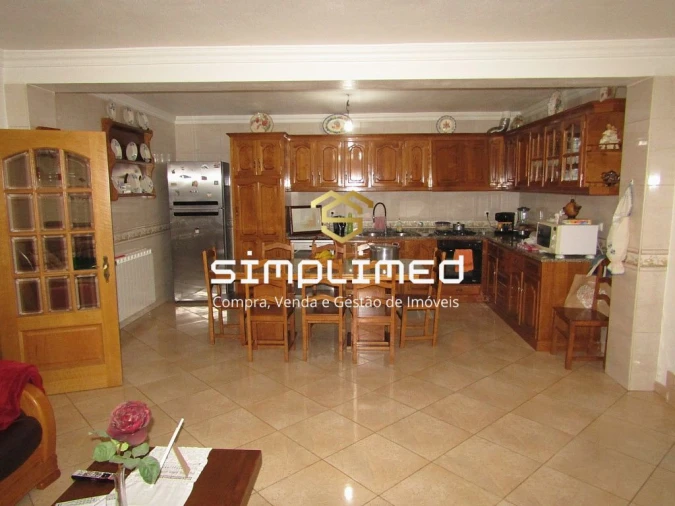 Moradia T4 para Venda em Covilhã e Canhoso Foto 13