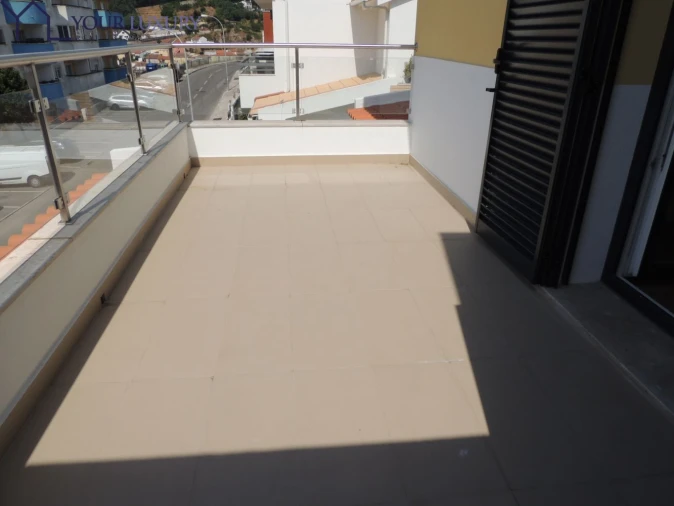 Moradia T3 para Venda em Mina de Água Foto 8