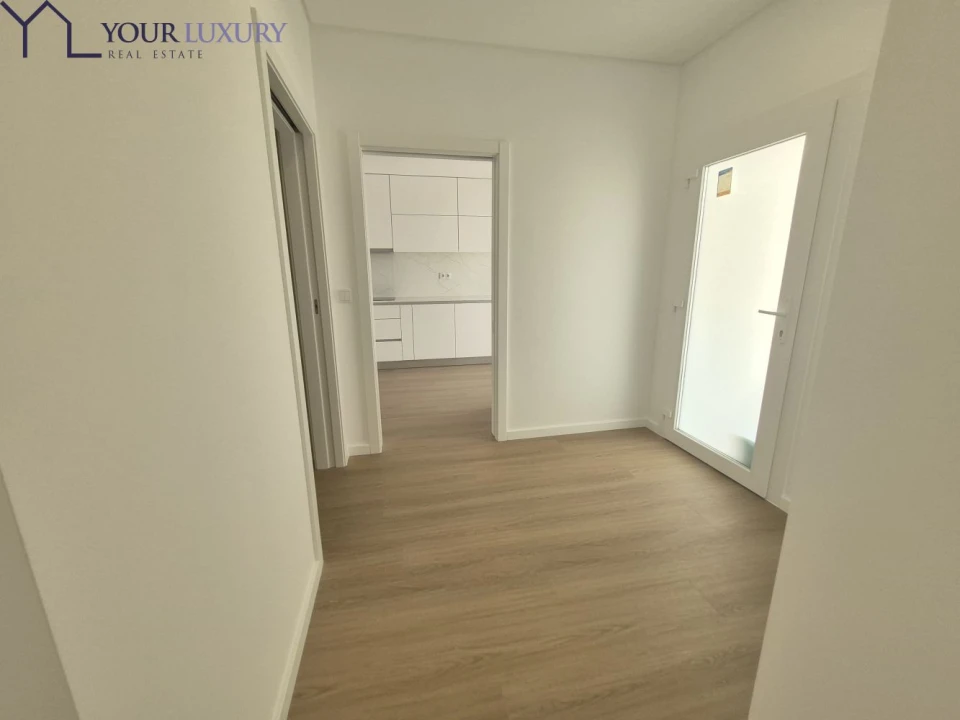 Moradia T3 para Venda em Mina de Água Foto 13