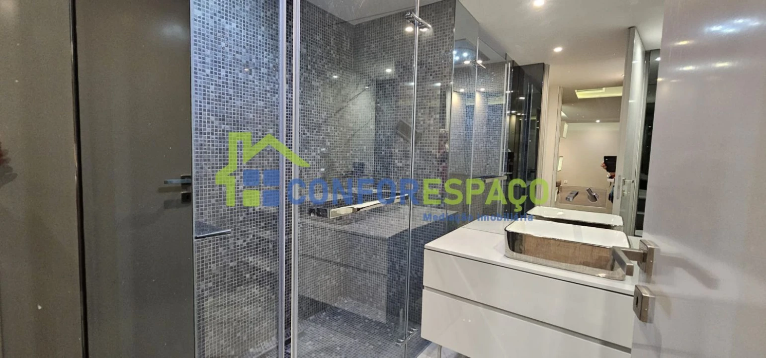 Apartamento T3 para Arrendamento em Castelo Branco Foto 16