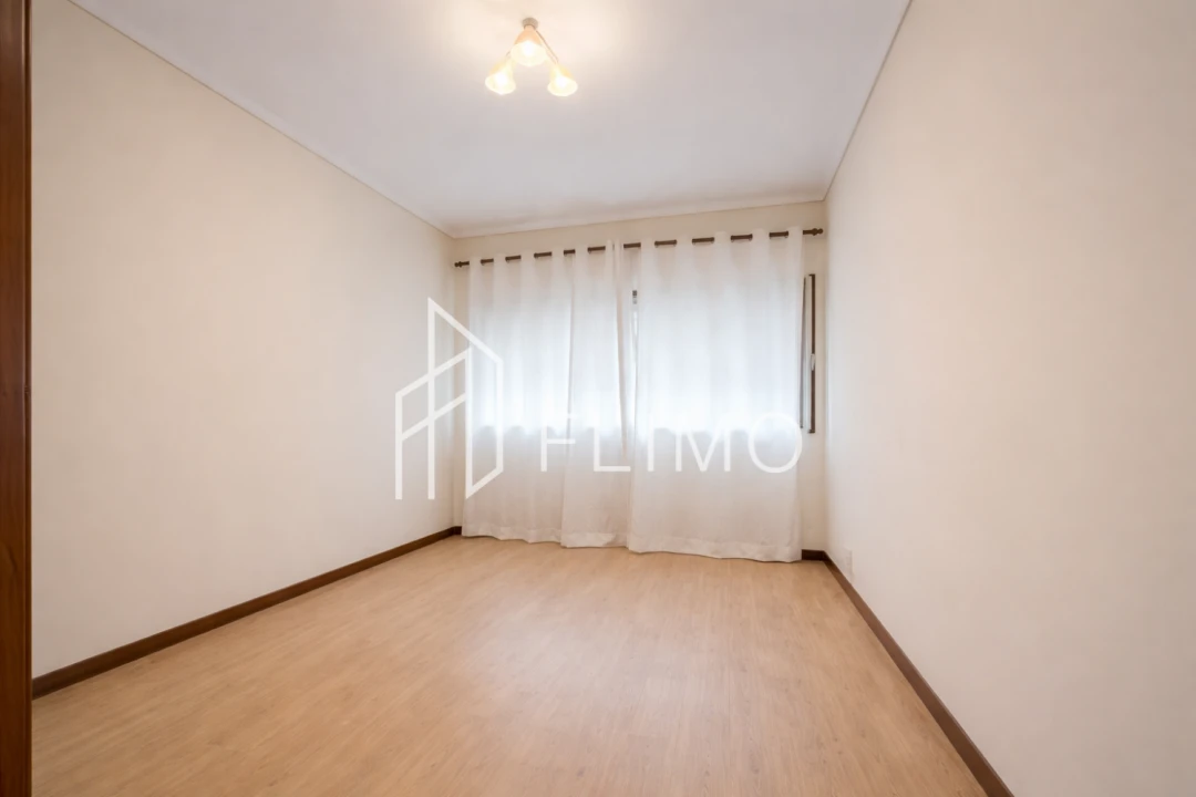 Apartamento T2 para Venda em São João da Madeira Foto 4