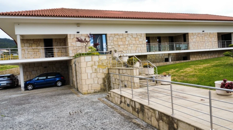 Moradia T6 para Venda em Santa Maria Maior e Monserrate e Meadela Foto 27