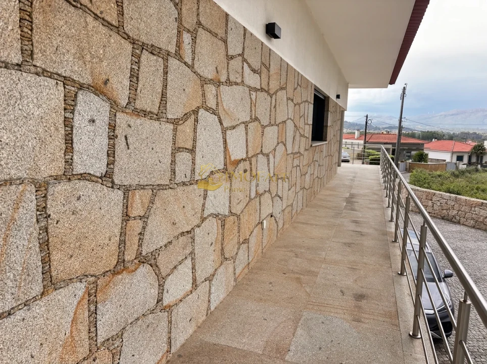 Moradia T6 para Venda em Santa Maria Maior e Monserrate e Meadela Foto 5
