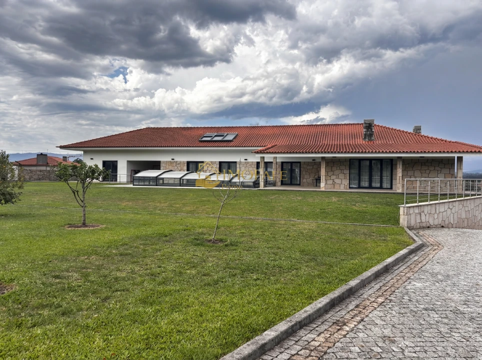 Moradia T6 para Venda em Santa Maria Maior e Monserrate e Meadela Foto 28