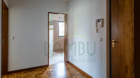 Apartamento T2 para Venda em Vila Praia de Ancora